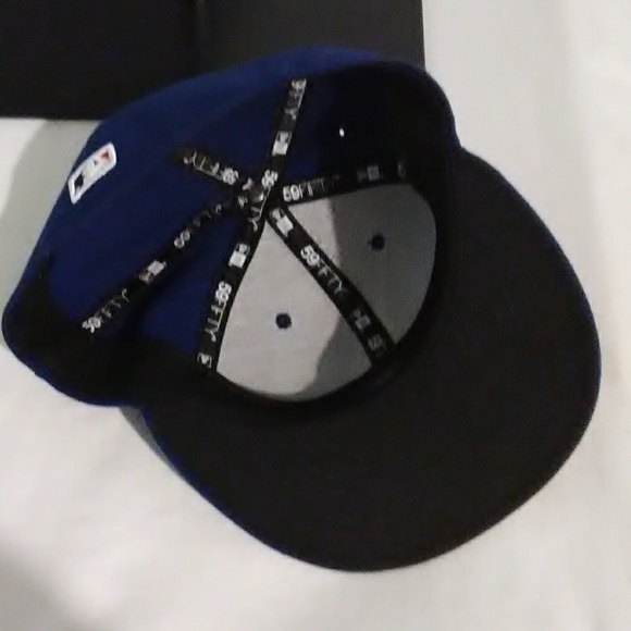 FINAL SALE! GUC LA Hat - Picture 6 of 8